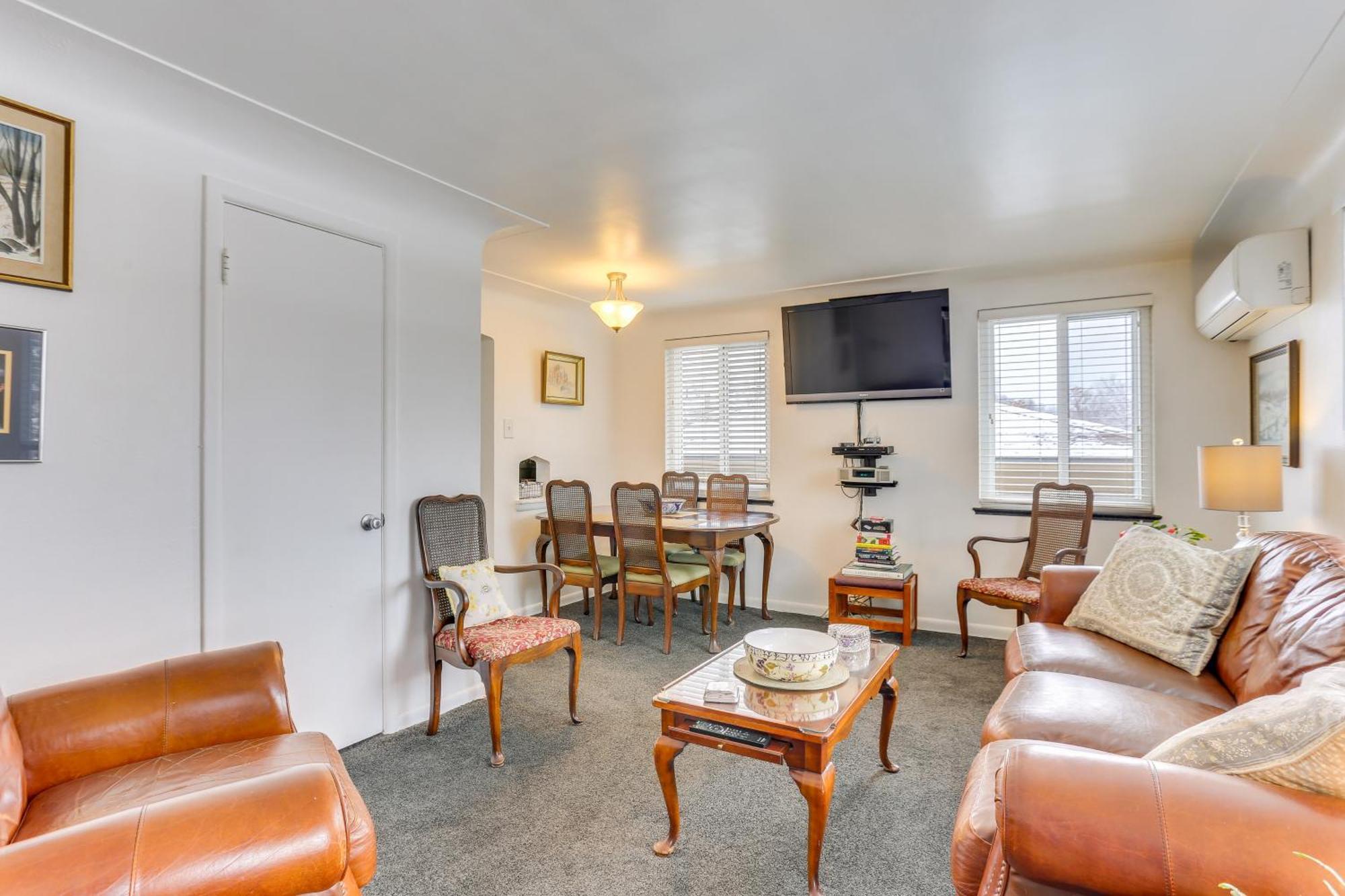 Dog-friendly With Shared Yard! Apartment Denver