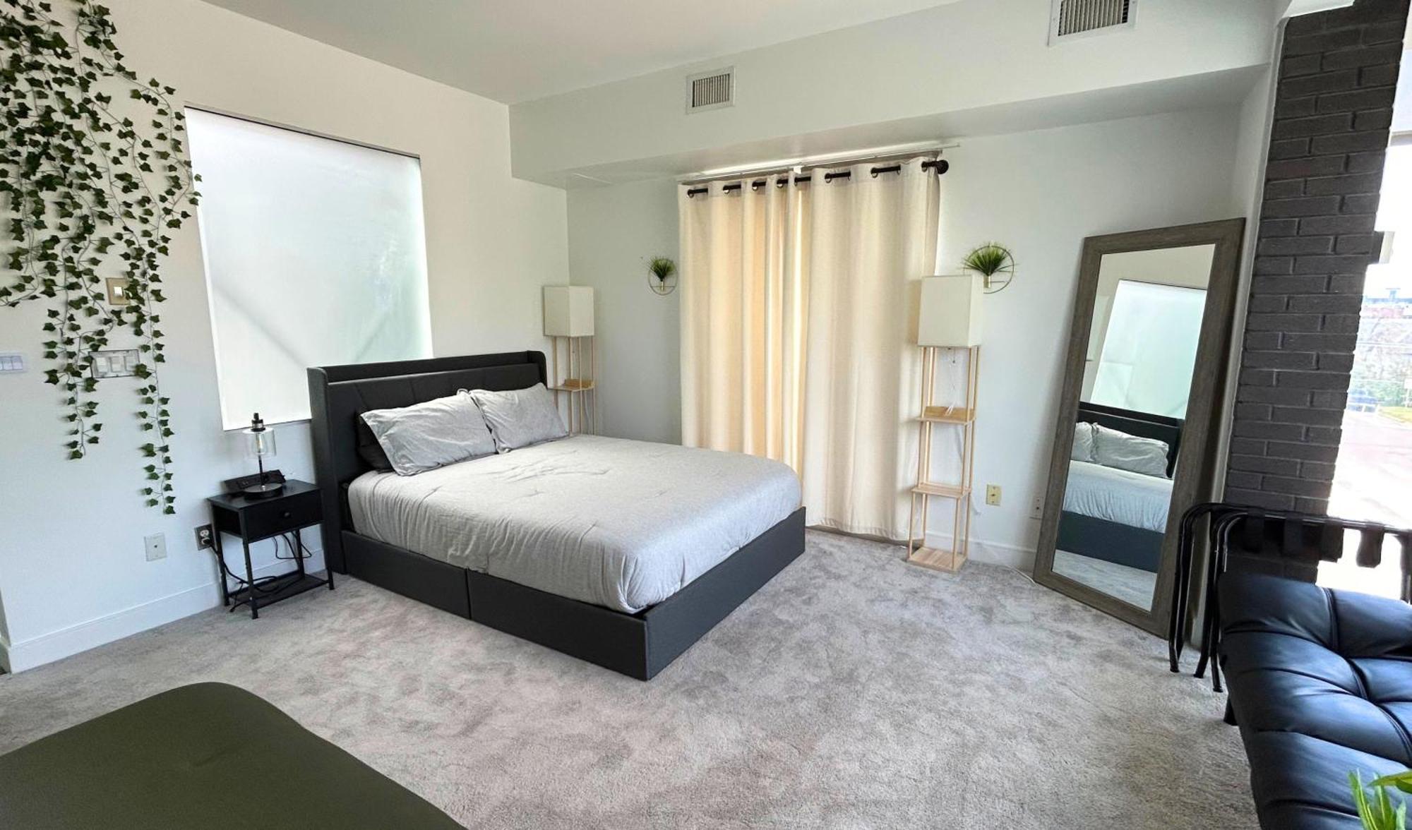 Holiday home Tokyo In Denver, Speakeasy & Skyline Rooftop In Rino *