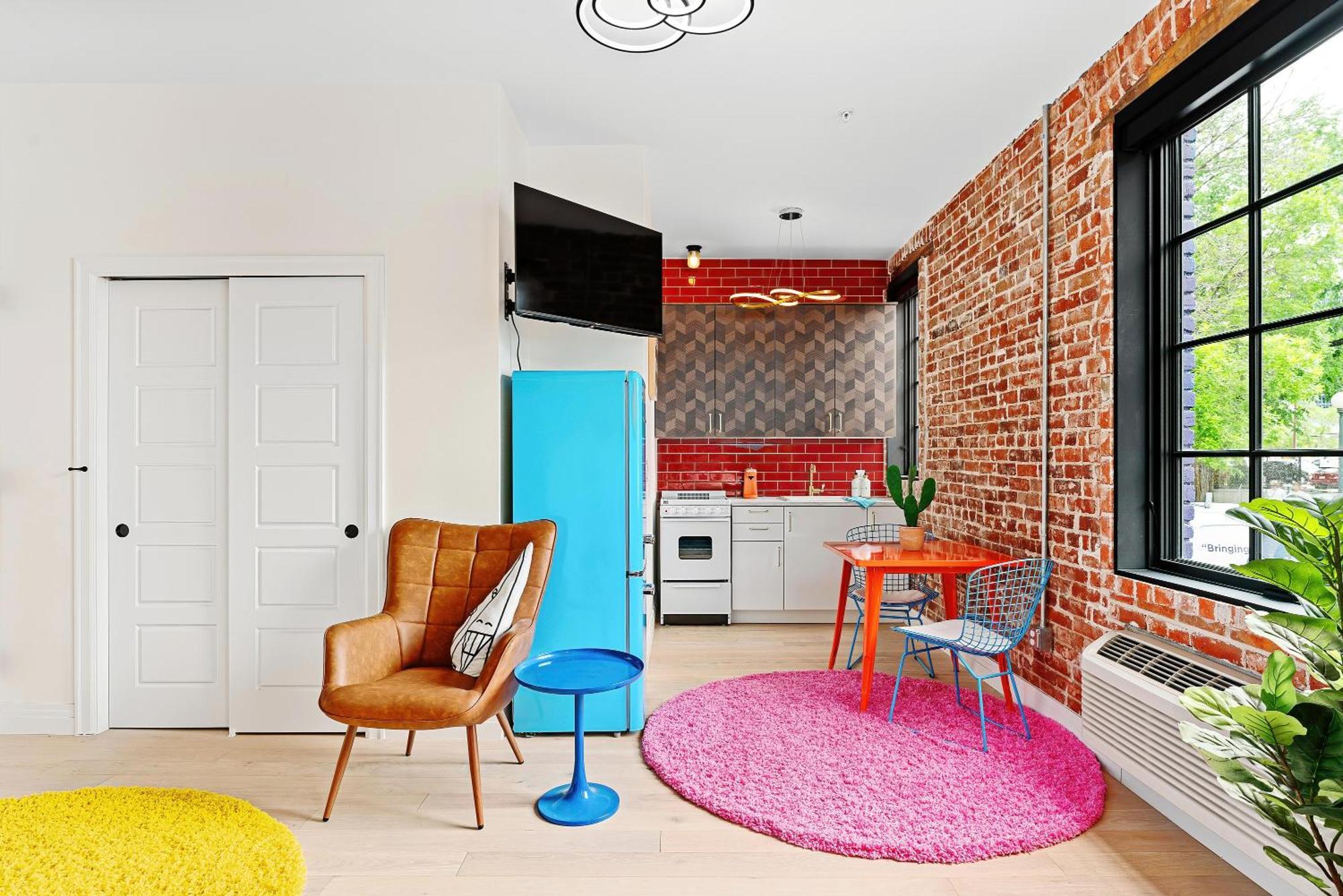 The Acoma House Aparthotel Denver