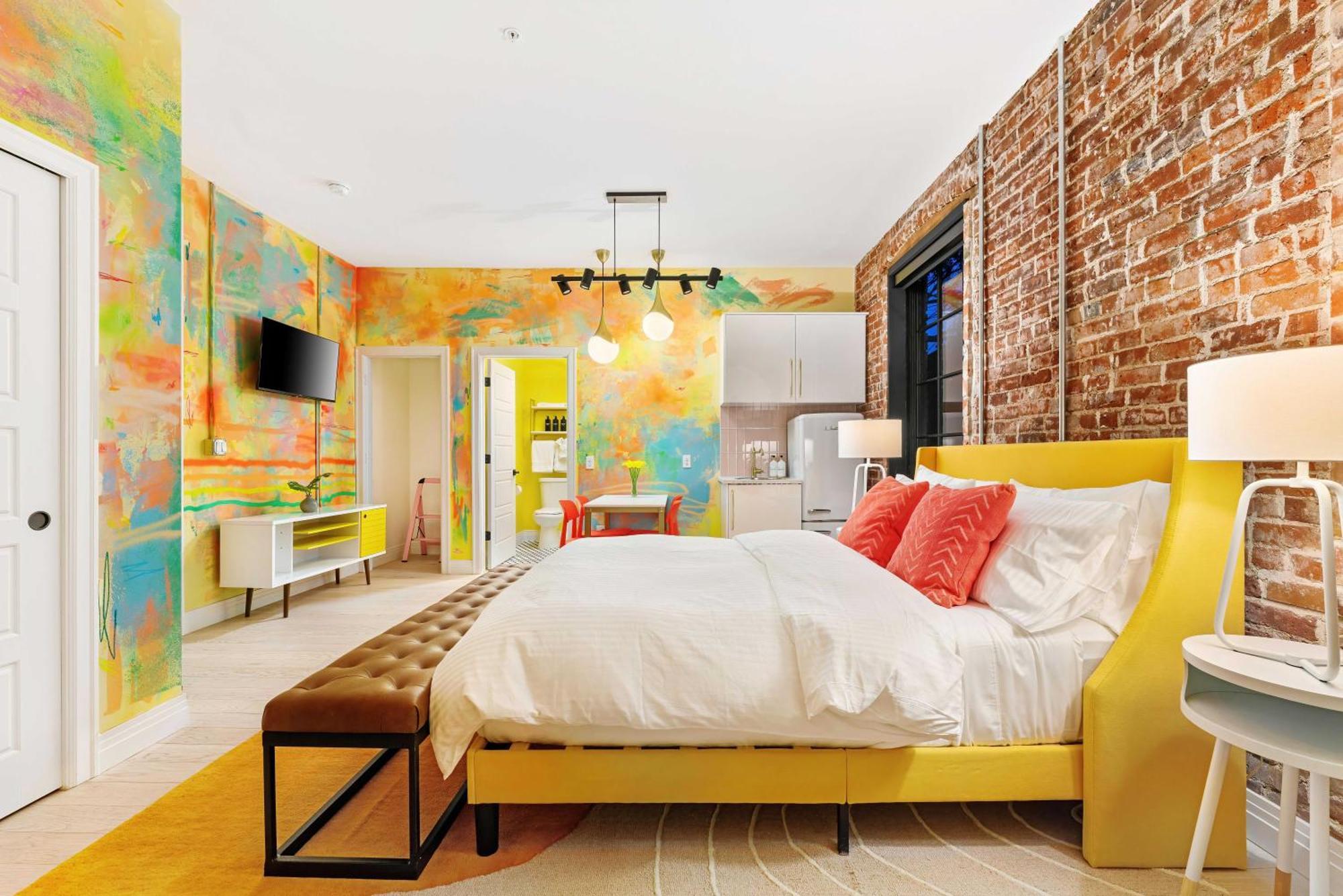 The Acoma House Aparthotel