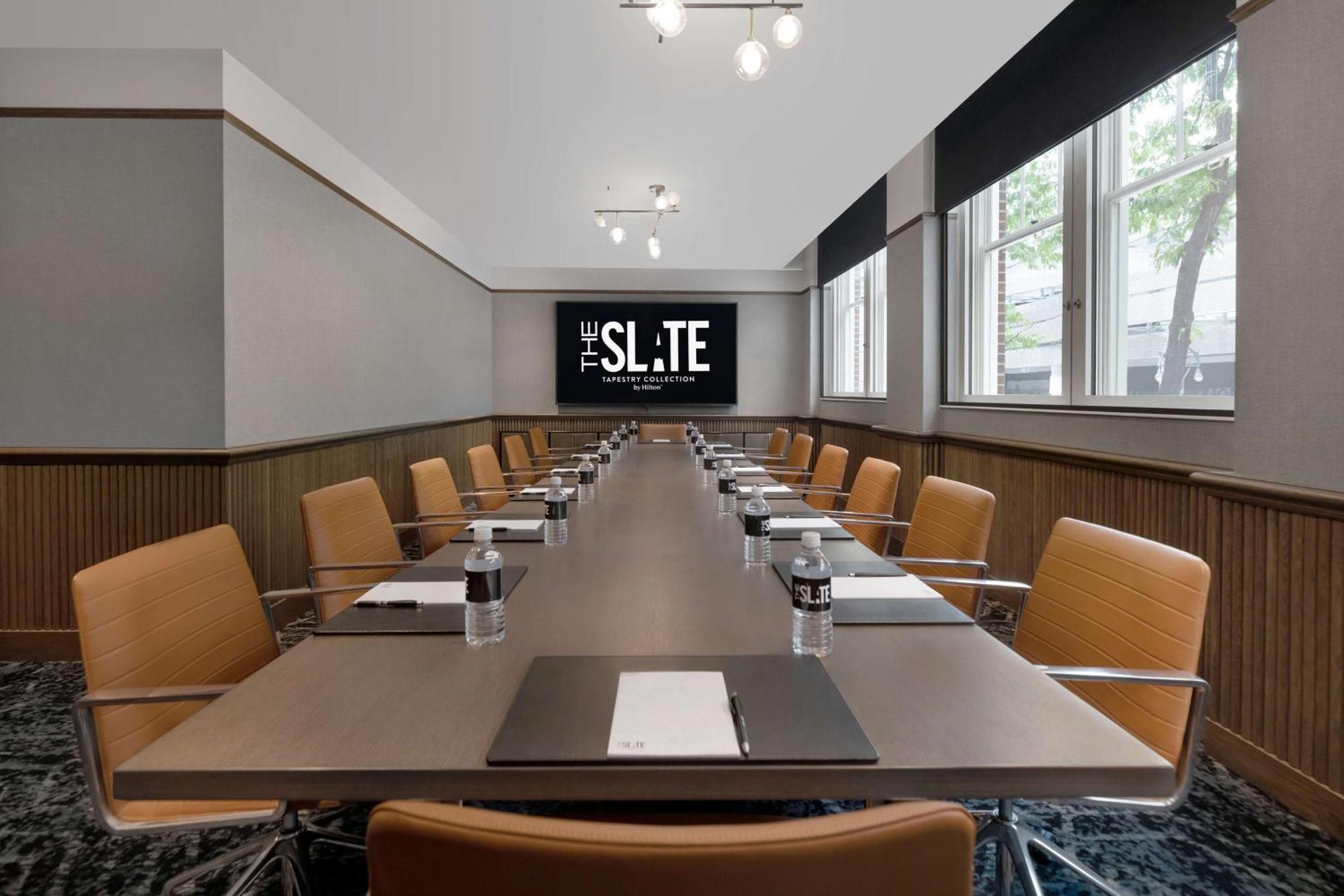 The Slate Downtown, Tapestry By Hilton Hotel