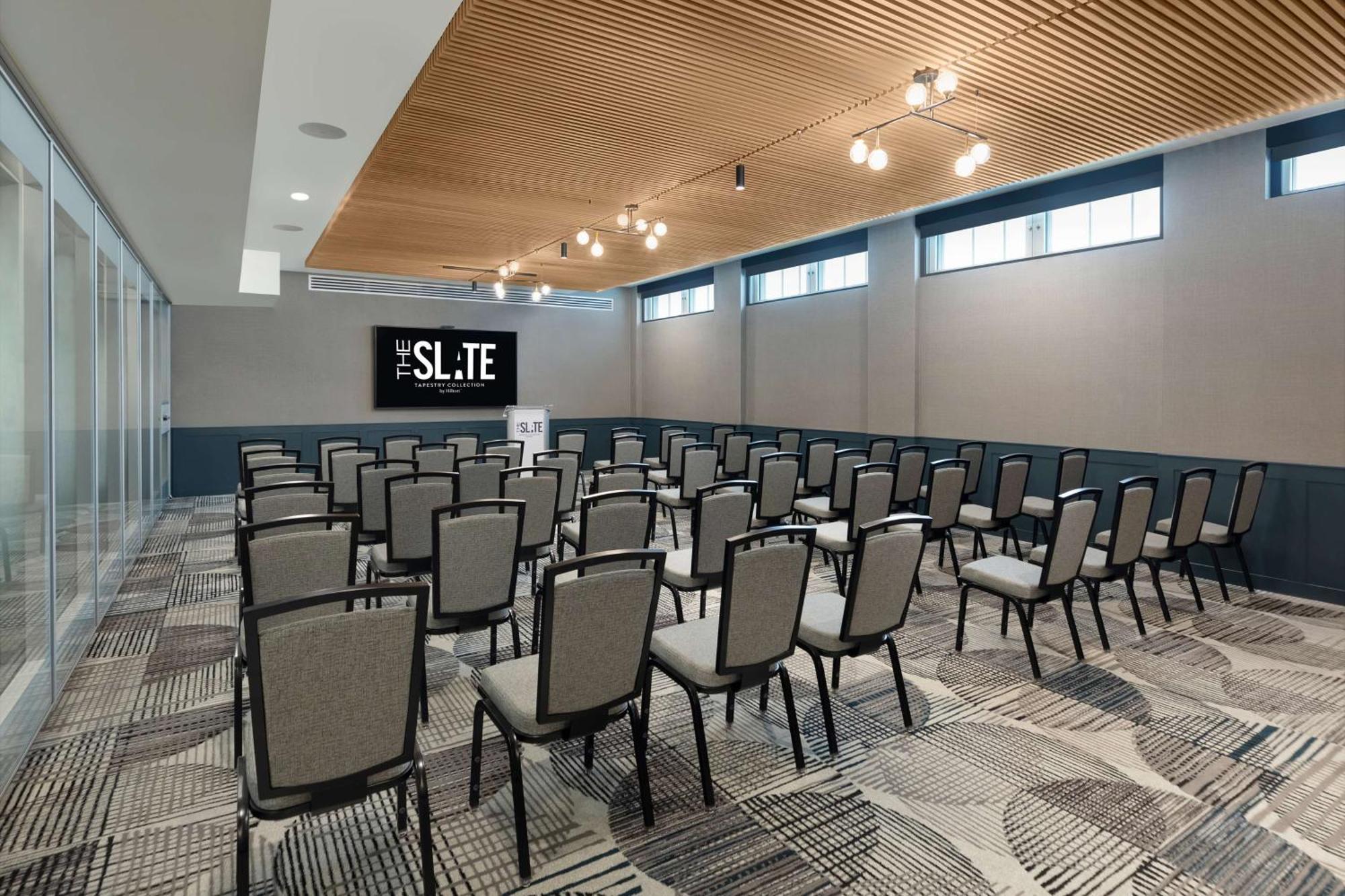 The Slate Downtown, Tapestry By Hilton Denver
