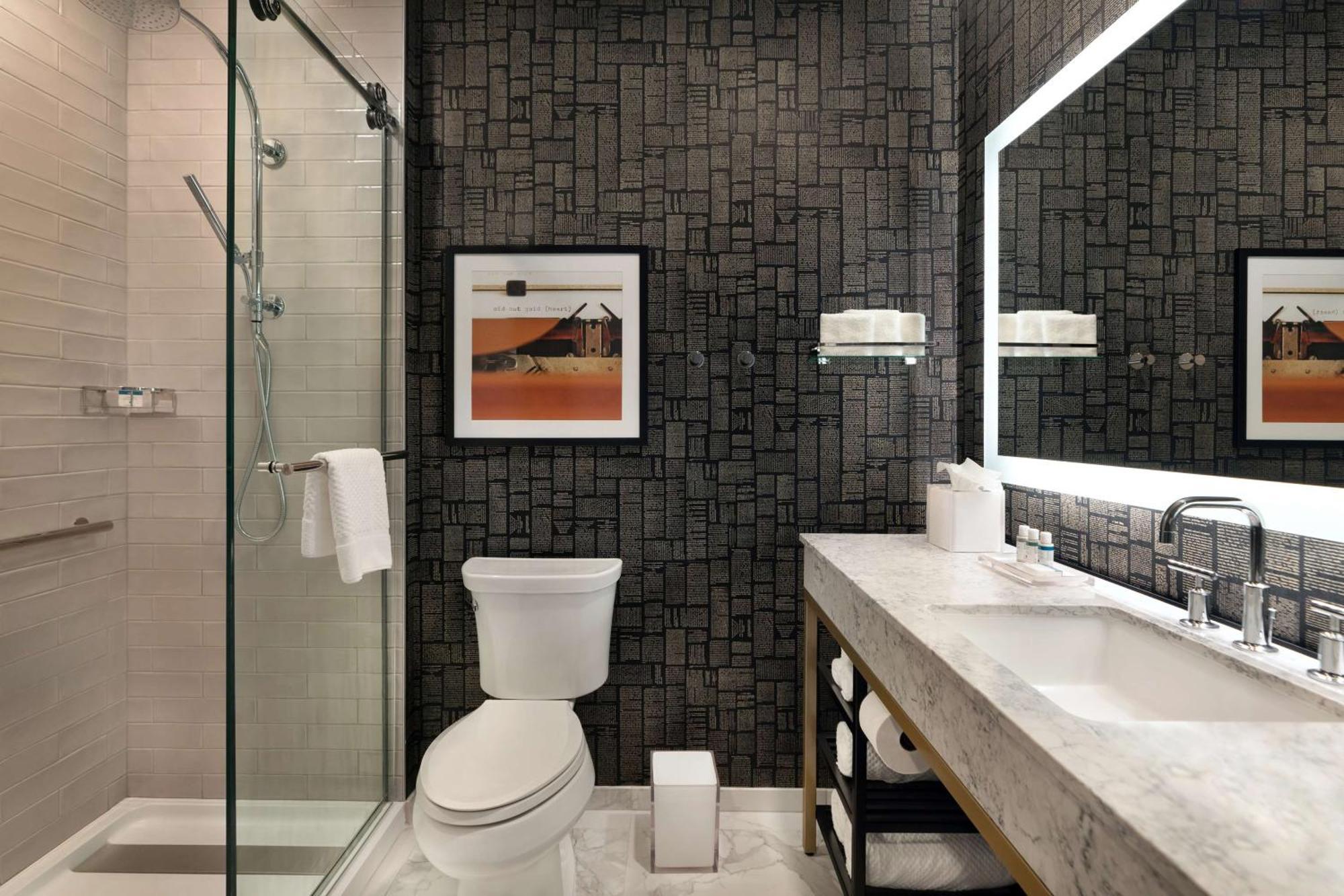 Hotel The Slate Downtown, Tapestry By Hilton Denver