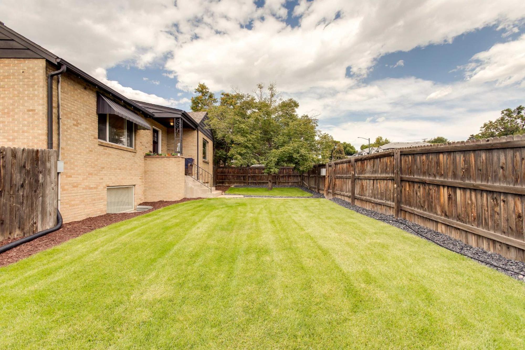 Charming Cherry Creek Duplex 3 Mi To Zoo! Holiday home *