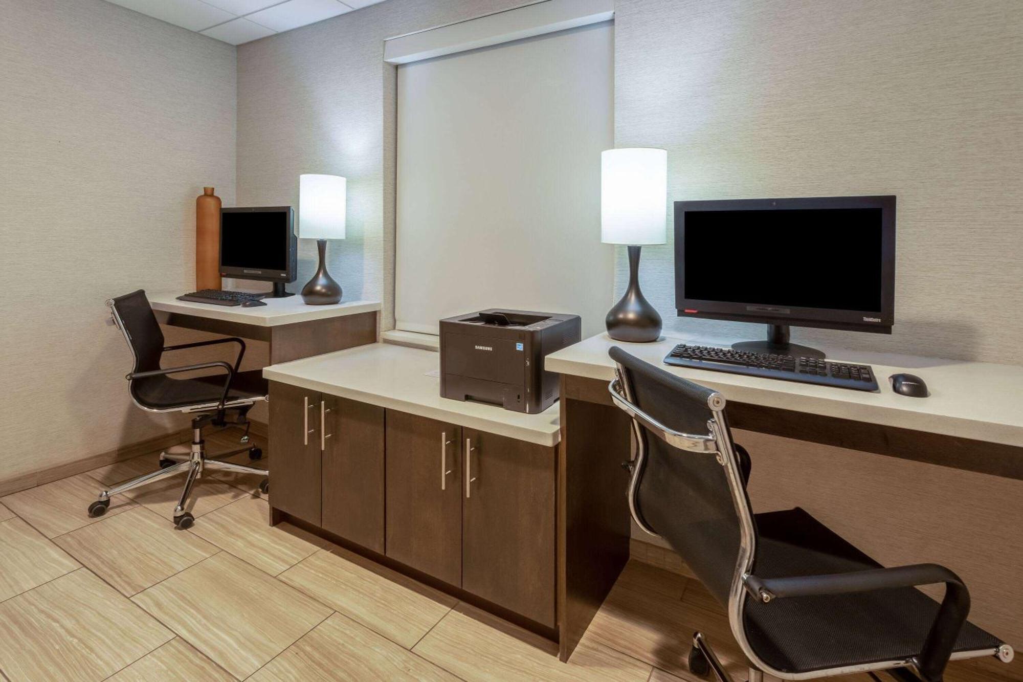 Days & By Wyndham International Airport 2* Denver