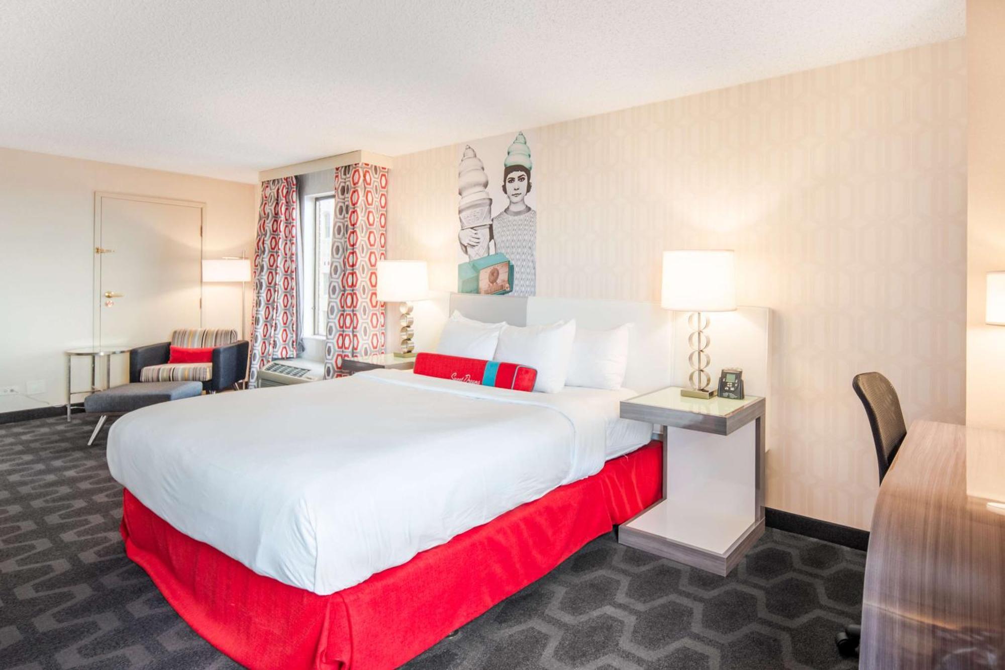 The Curtis - A Doubletree By Hilton Hotel