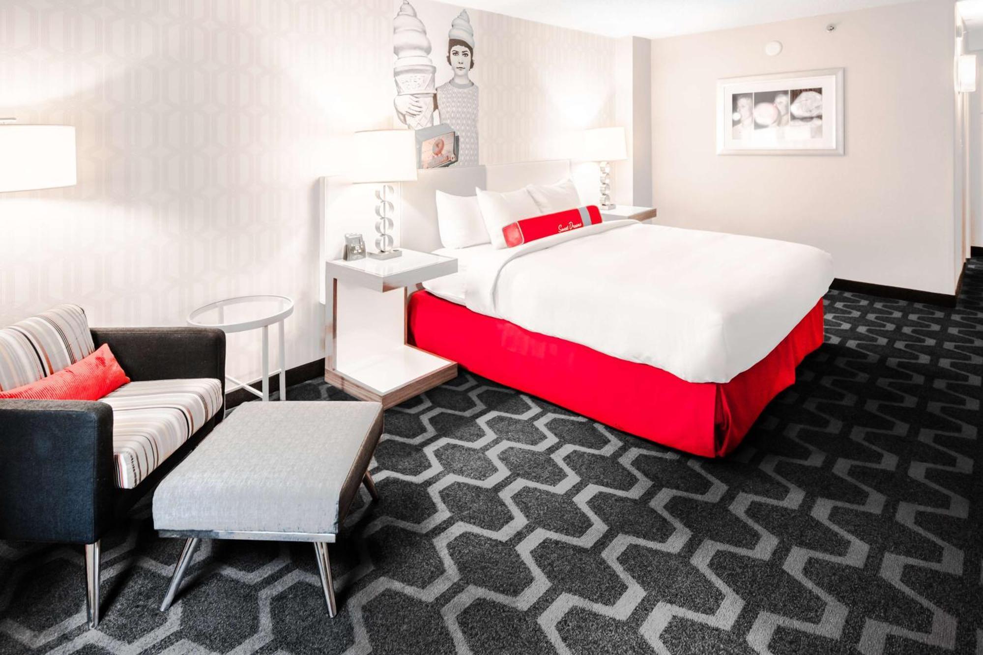 Hotel The Curtis - A Doubletree By Hilton 4*