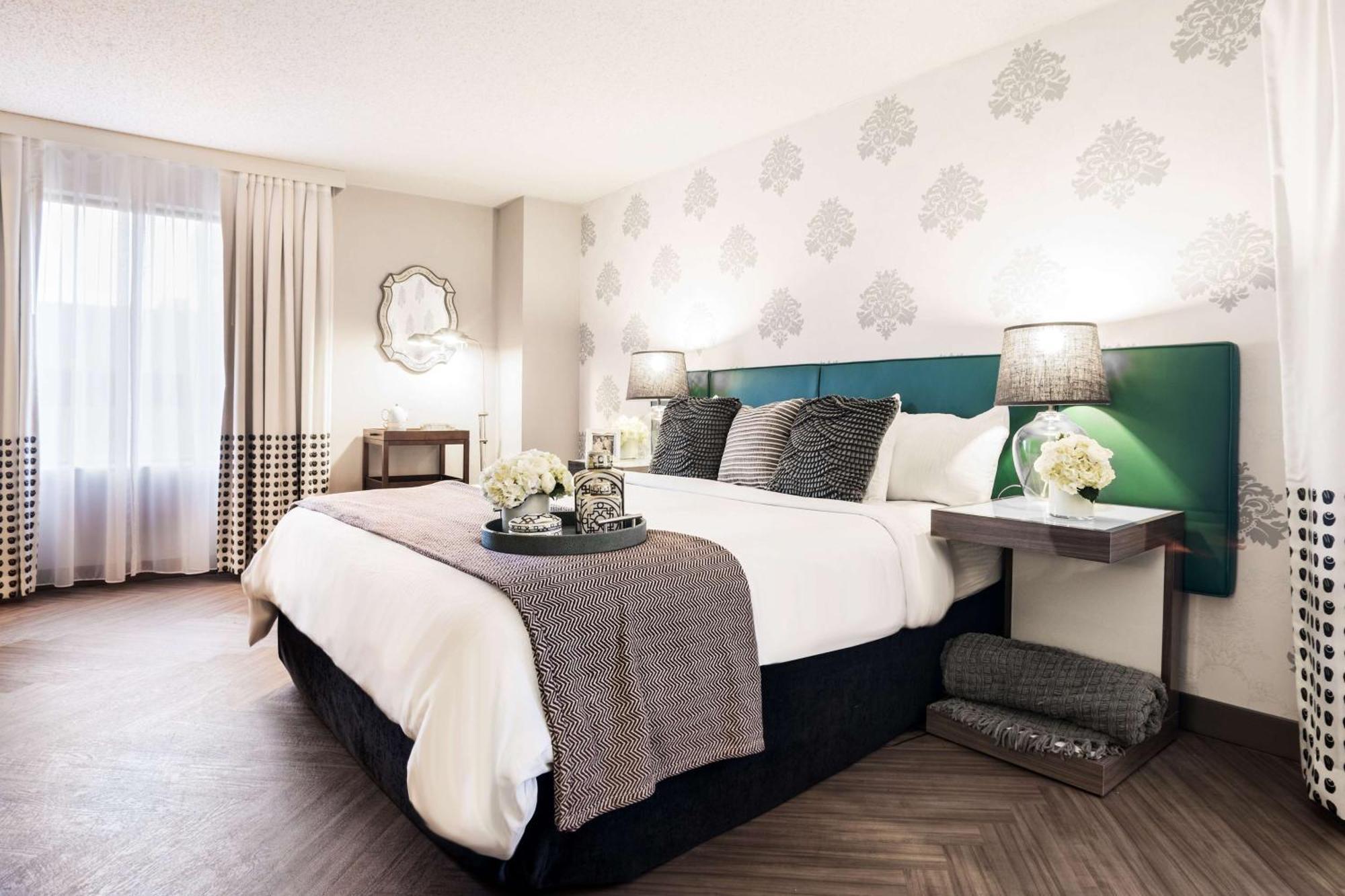 Hotel The Curtis - A Doubletree By Hilton 4*