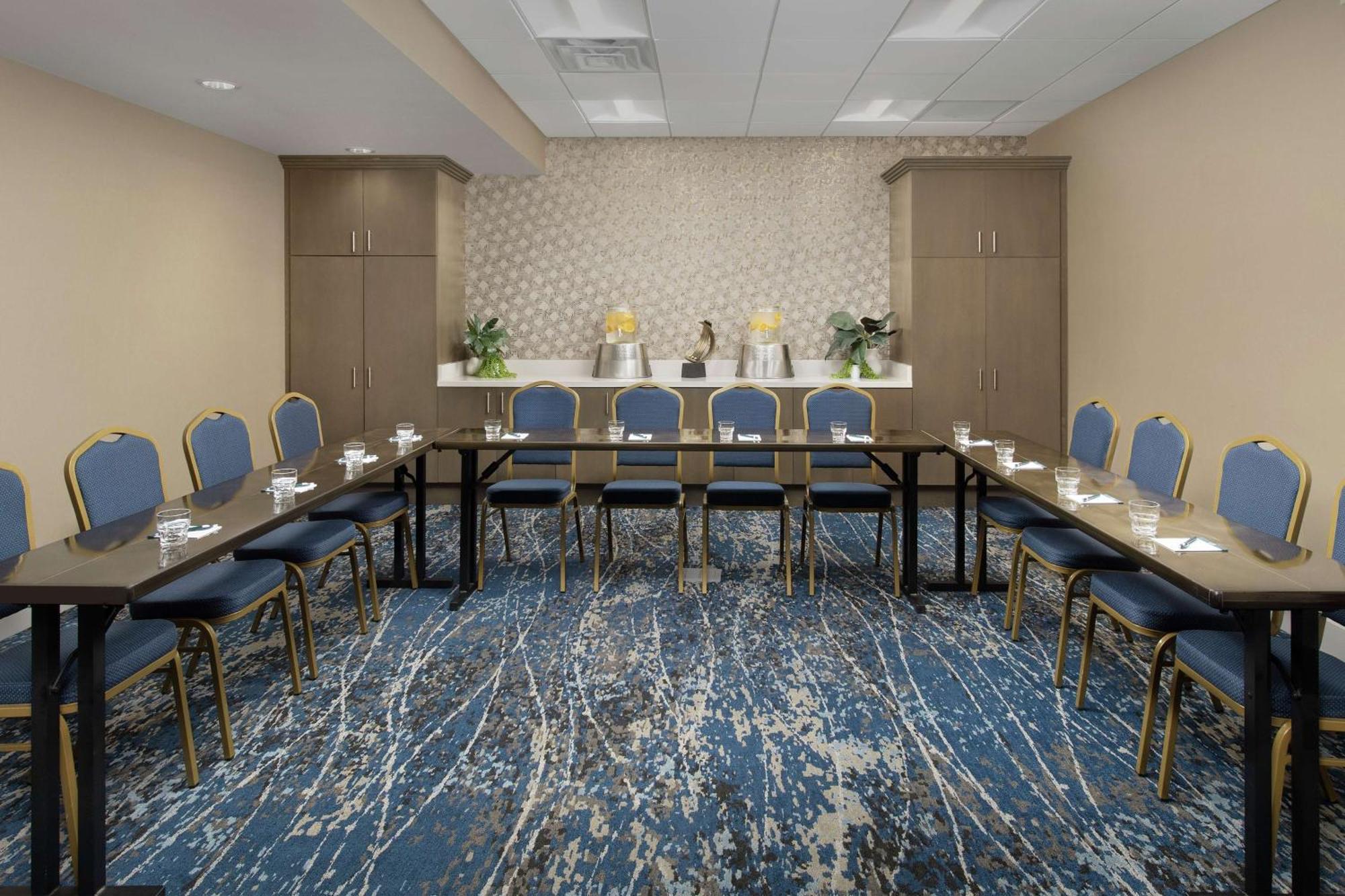 Hotel Tru By Hilton Airport Tower Road Denver