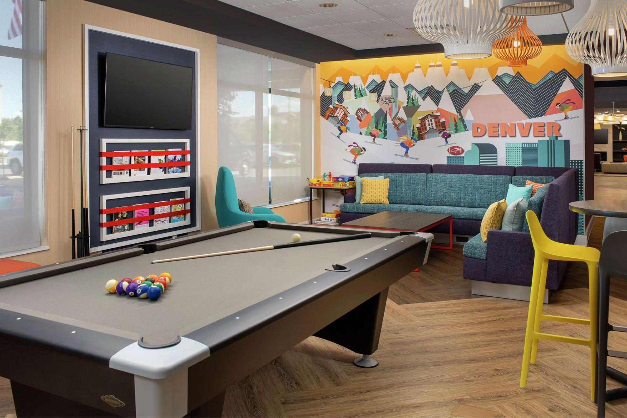 Tru By Hilton Airport Tower Road Hotel Denver