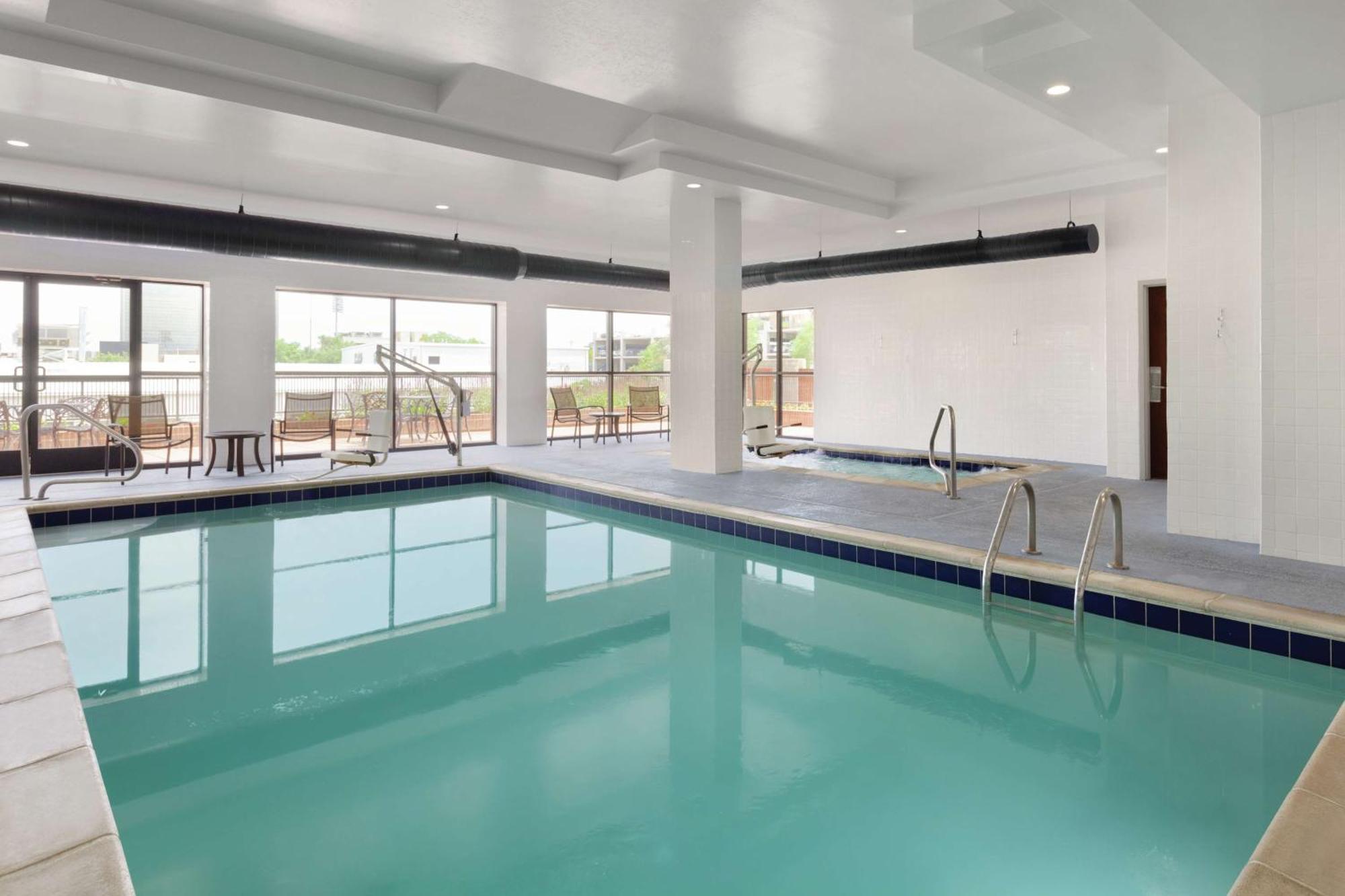 Hampton & Denver-cherry Creek Hotel 3*