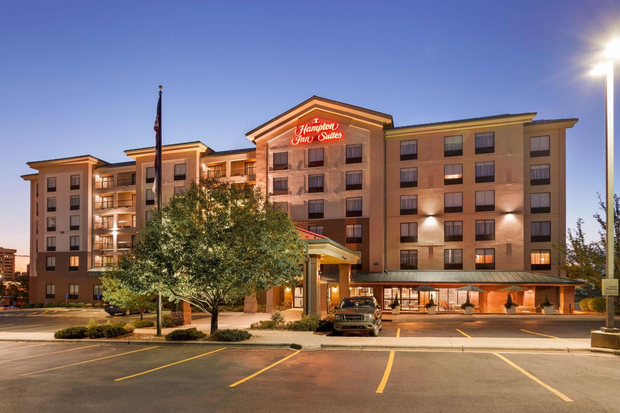 Hampton & Denver-cherry Creek Hotel 3*