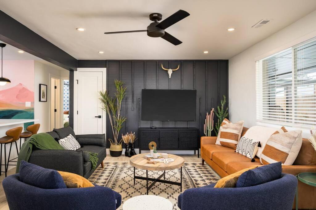 Wild West Disco Haus 2! New Hot Tub, Patio + Gym * Denver
