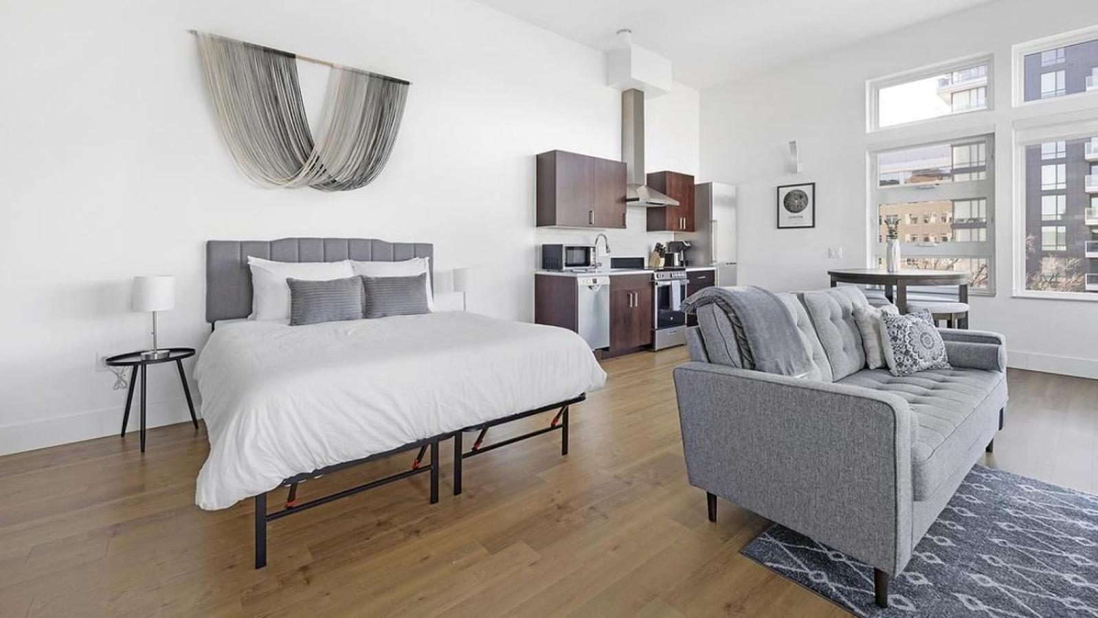 Apartment Landing - Modern With Amazing Amenities Denver