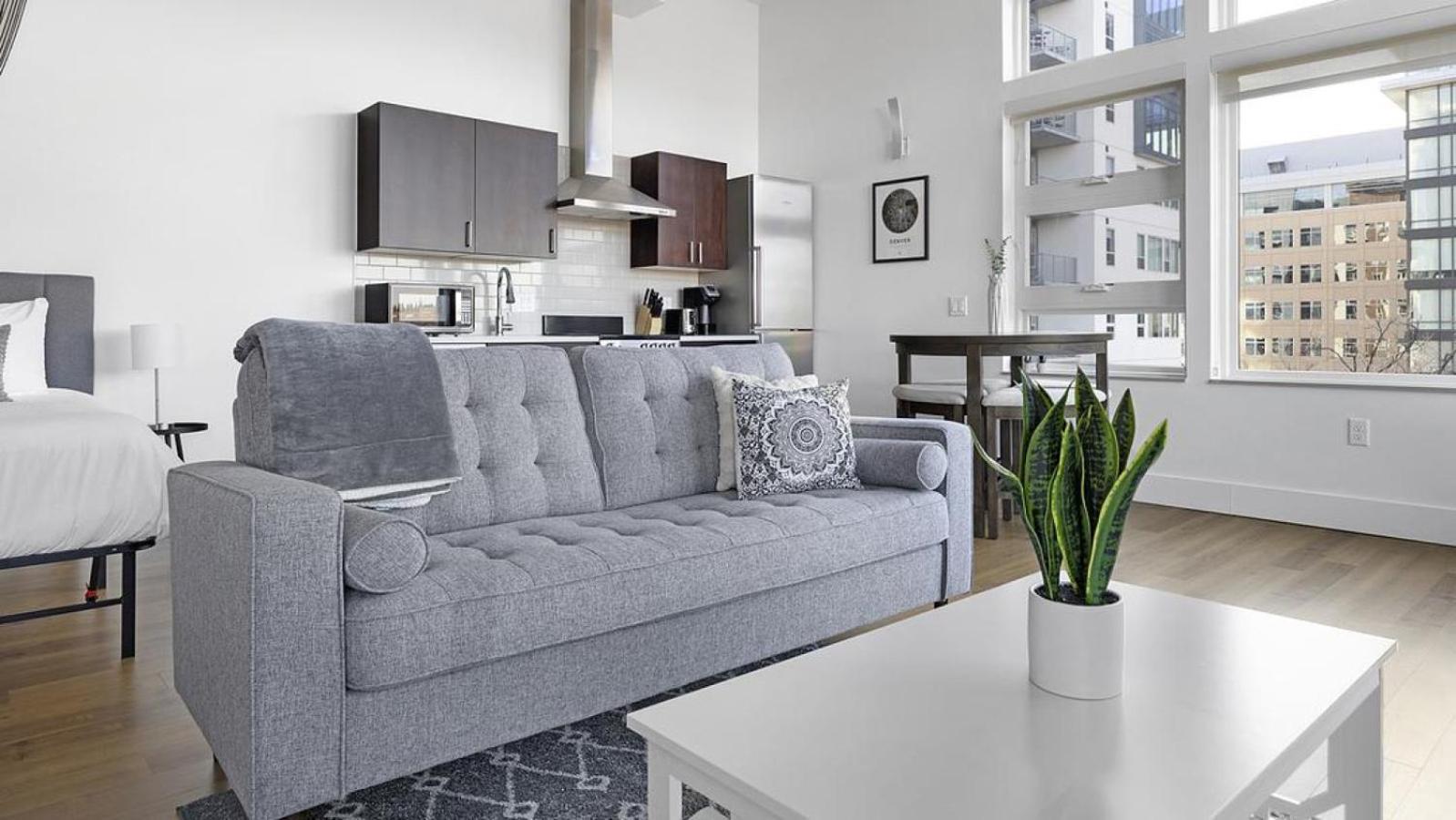 Landing - Modern With Amazing Amenities *