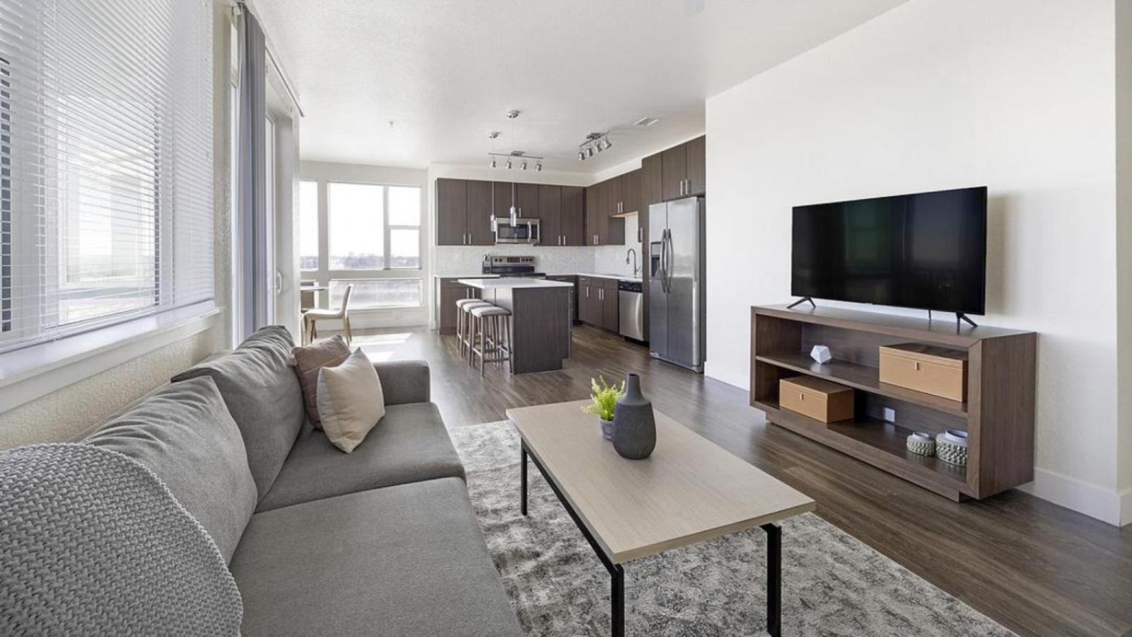 Landing Modern With Amazing Amenities