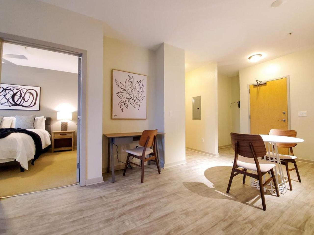 Landing Modern With Amazing Amenities *