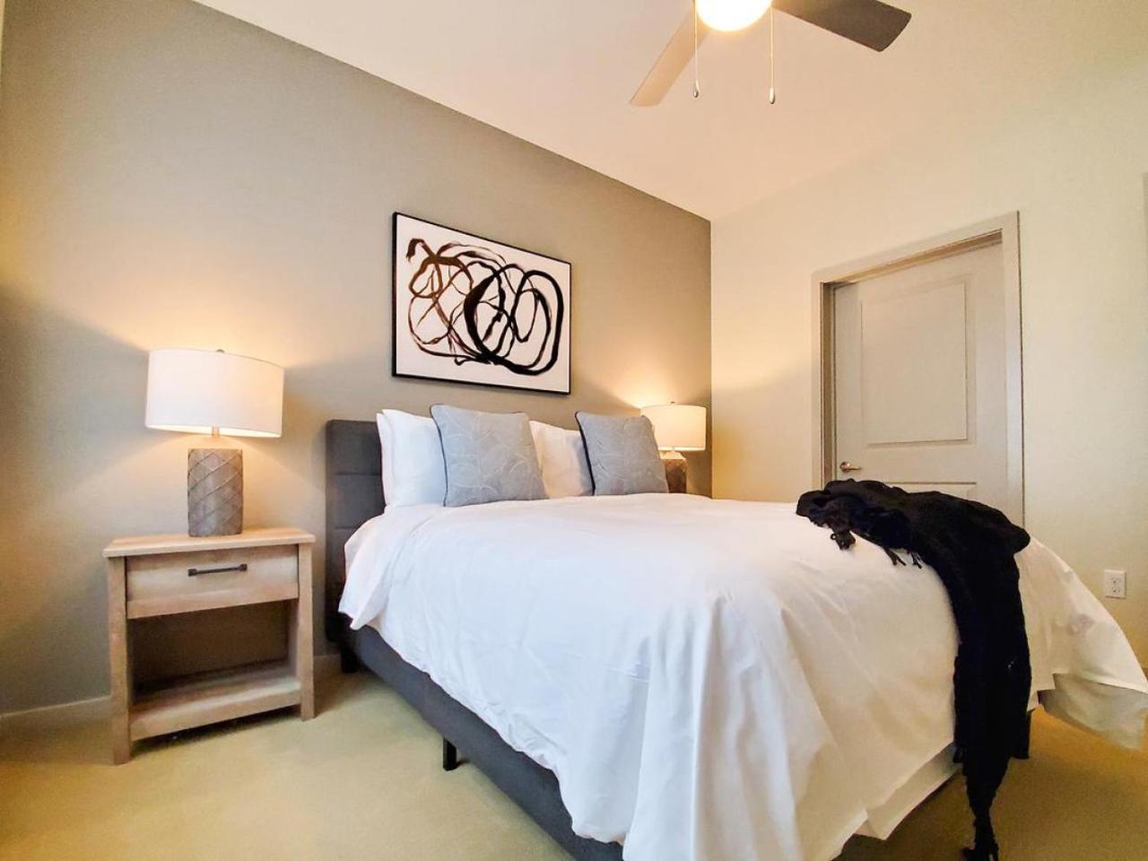 Landing Modern With Amazing Amenities