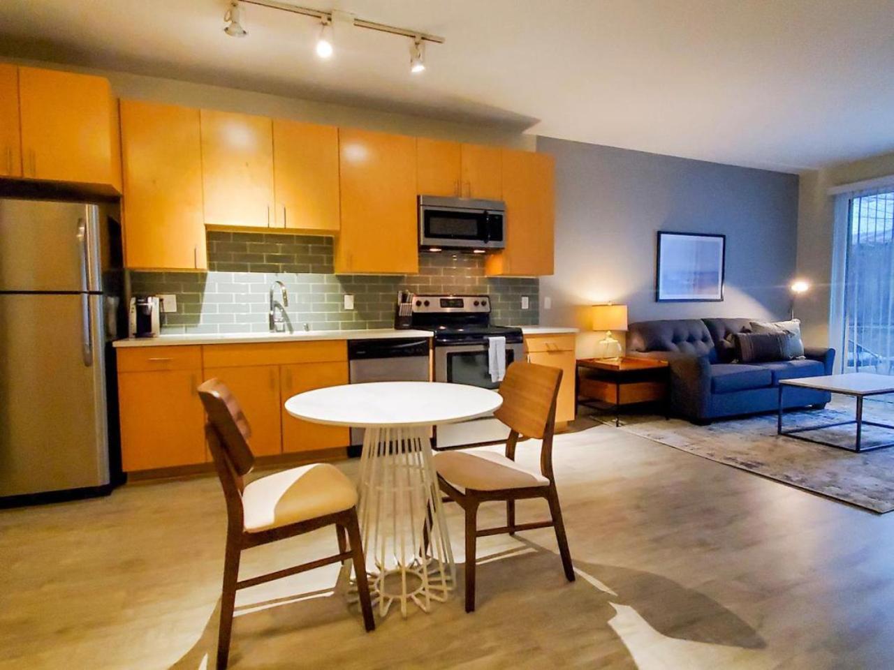 Landing Modern With Amazing Amenities