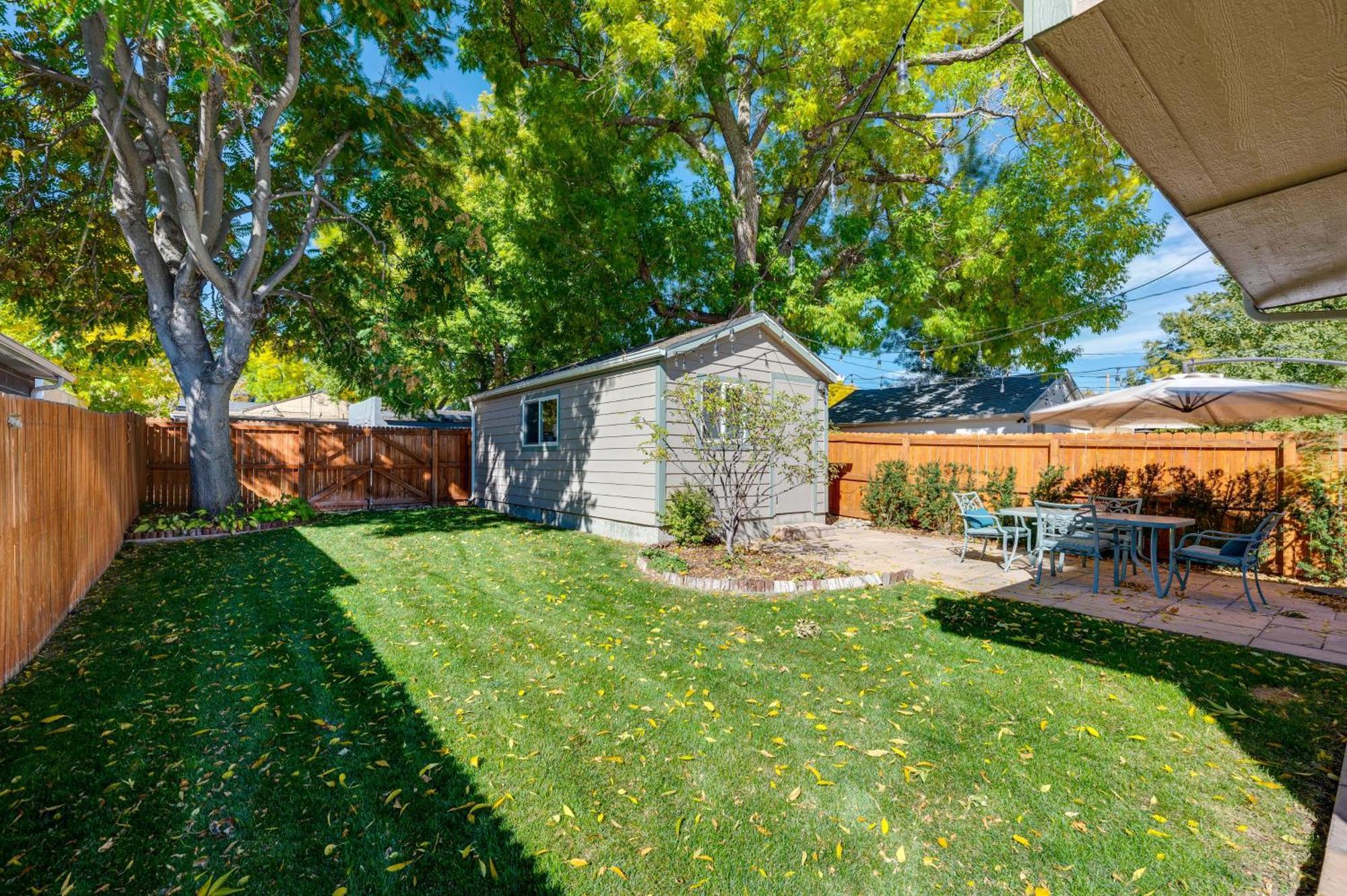 Bright With Backyard And Patio! *