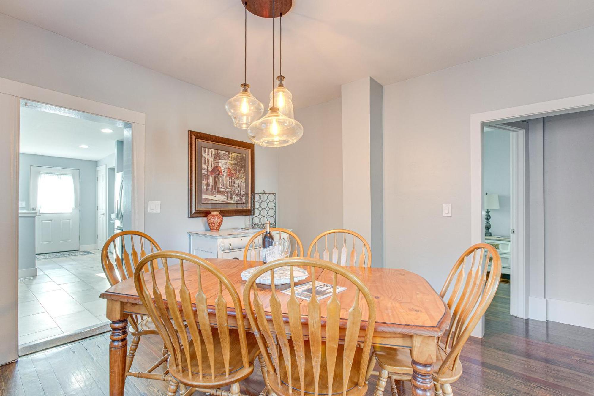 Bright With Backyard And Patio! Denver