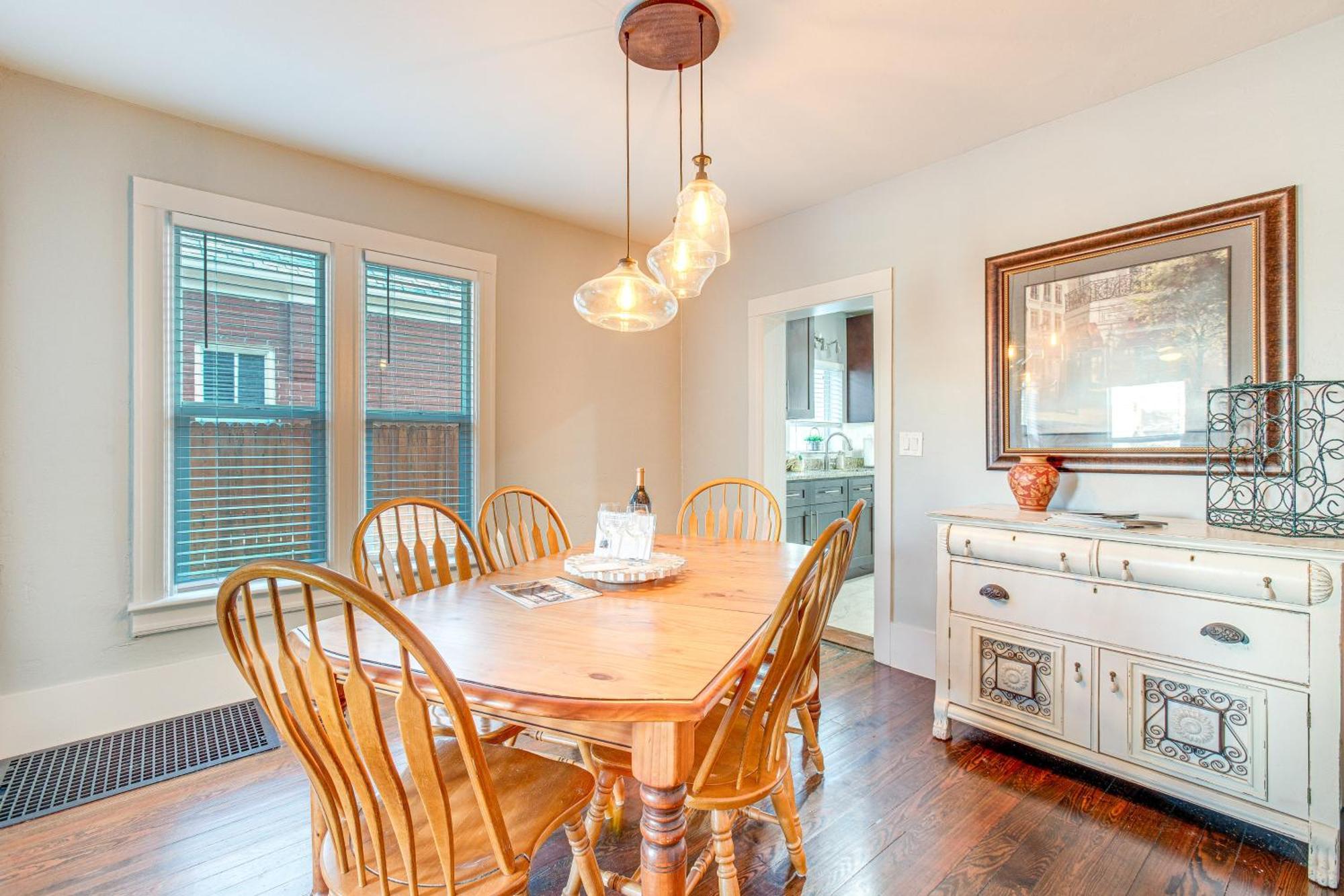 Bright With Backyard And Patio! * Denver