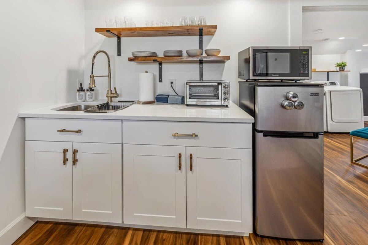 Apartment Stylish 2 Bedroom Apt Steps From Regis Tennyson St Denver