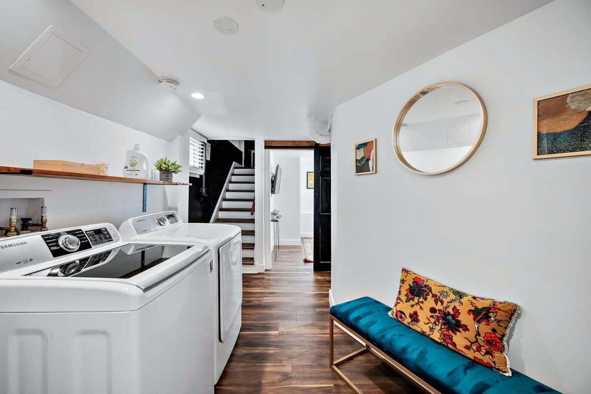 Stylish 2 Bedroom Apt Steps From Regis Tennyson St * Denver