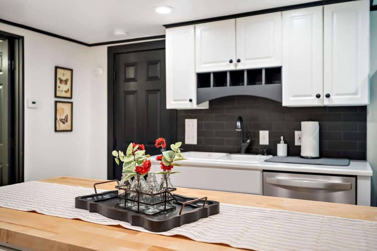 Apartment Charming & Updated Garden Level In Heart Of Denver