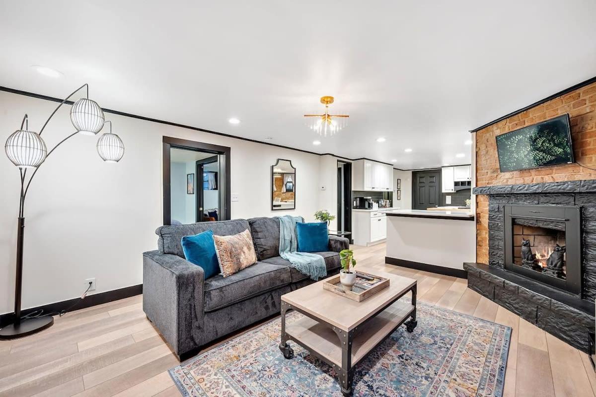 Charming & Updated Garden Level In Heart Of * Denver