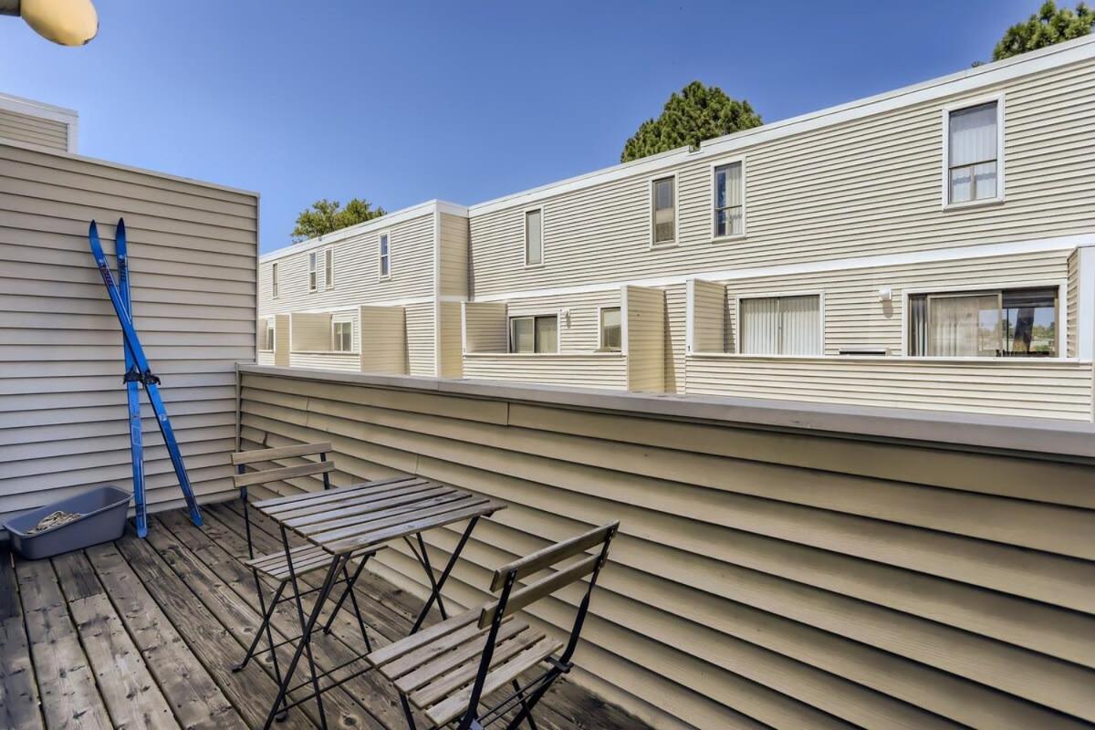 Holiday home Sunny Suburban Getaway 4br 3ba W Pool