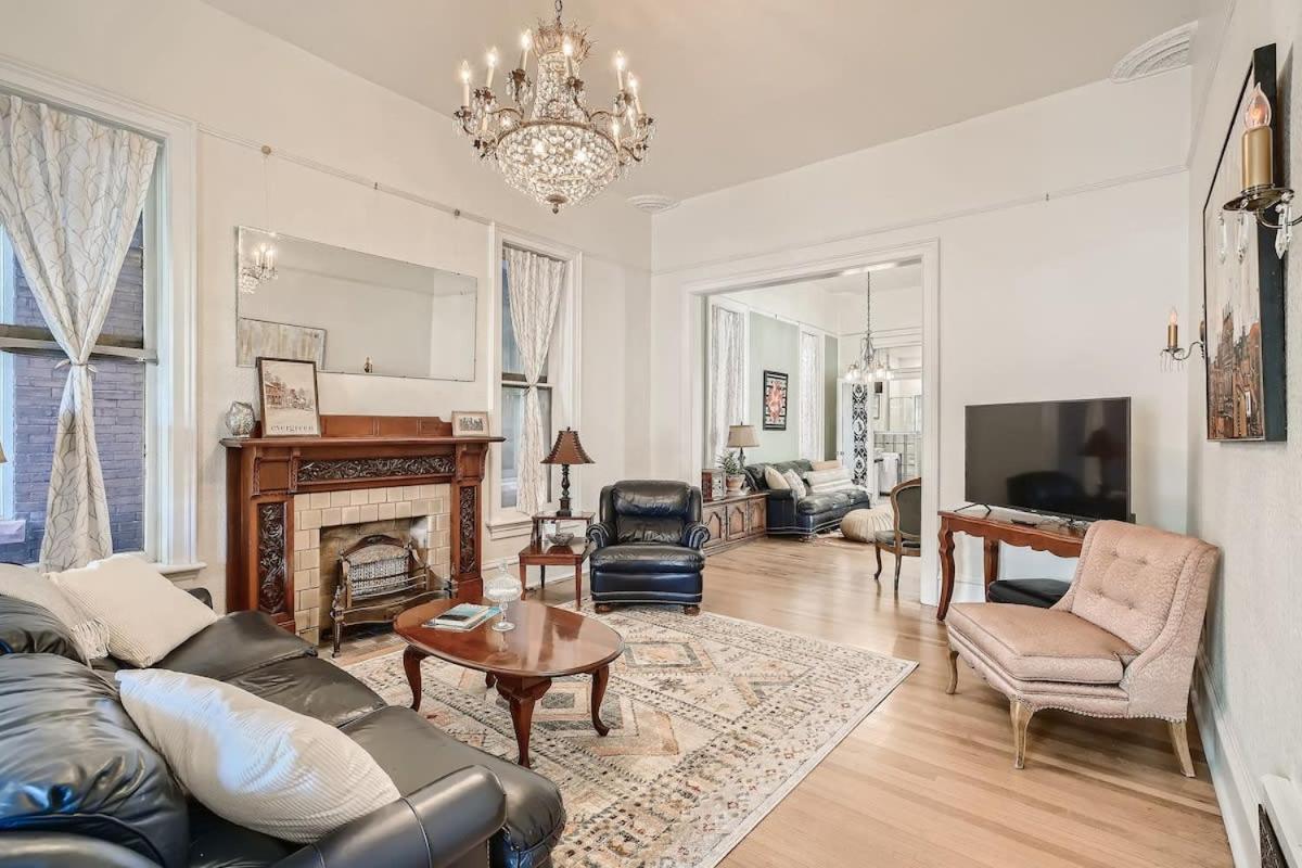 Woods Manor Walk To Downtown Built In 1887 Holiday home Denver