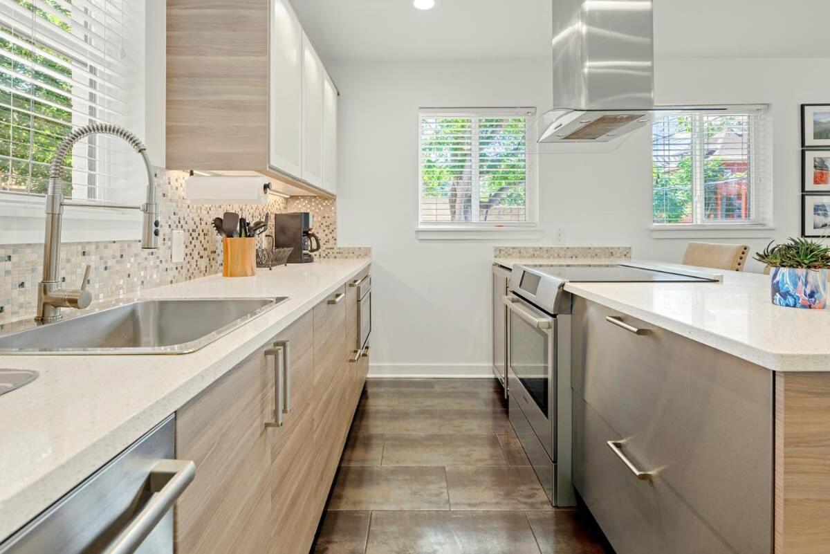 1br Park Medical District 30 Day Apartment
