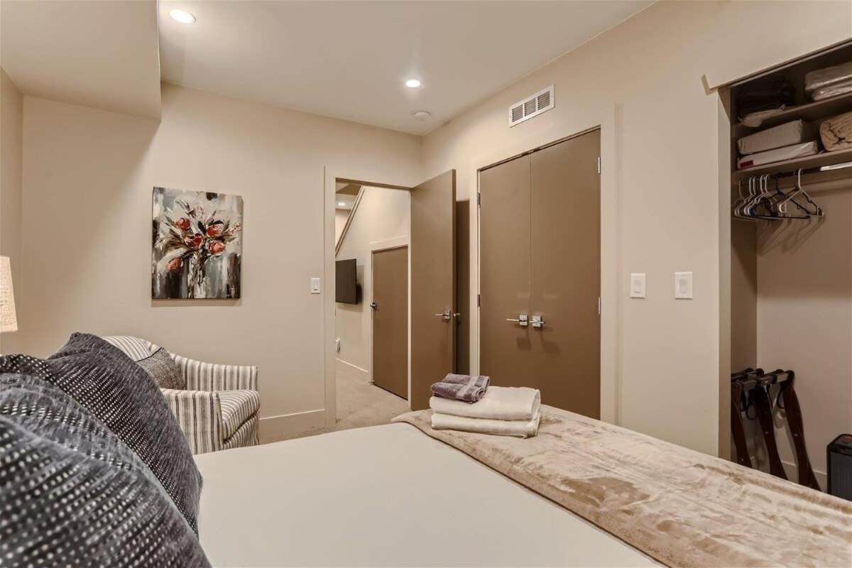 Apartment Serenity At Sloan's 1-br With A Modern Twist