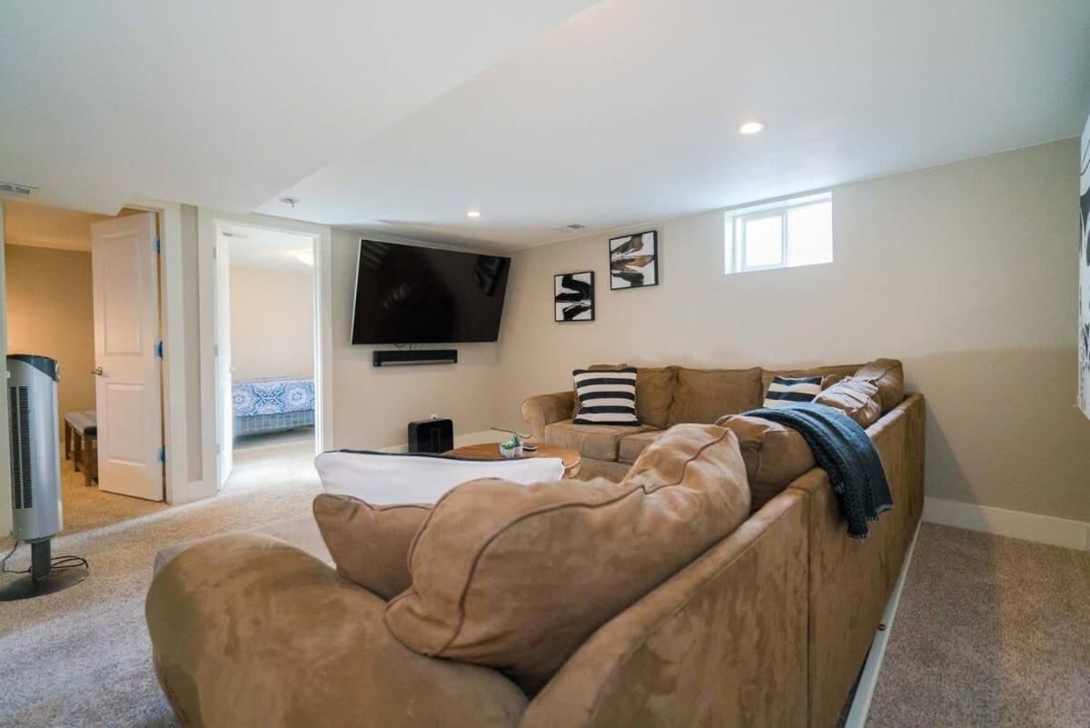 4-bed Gem Near Sloan's *