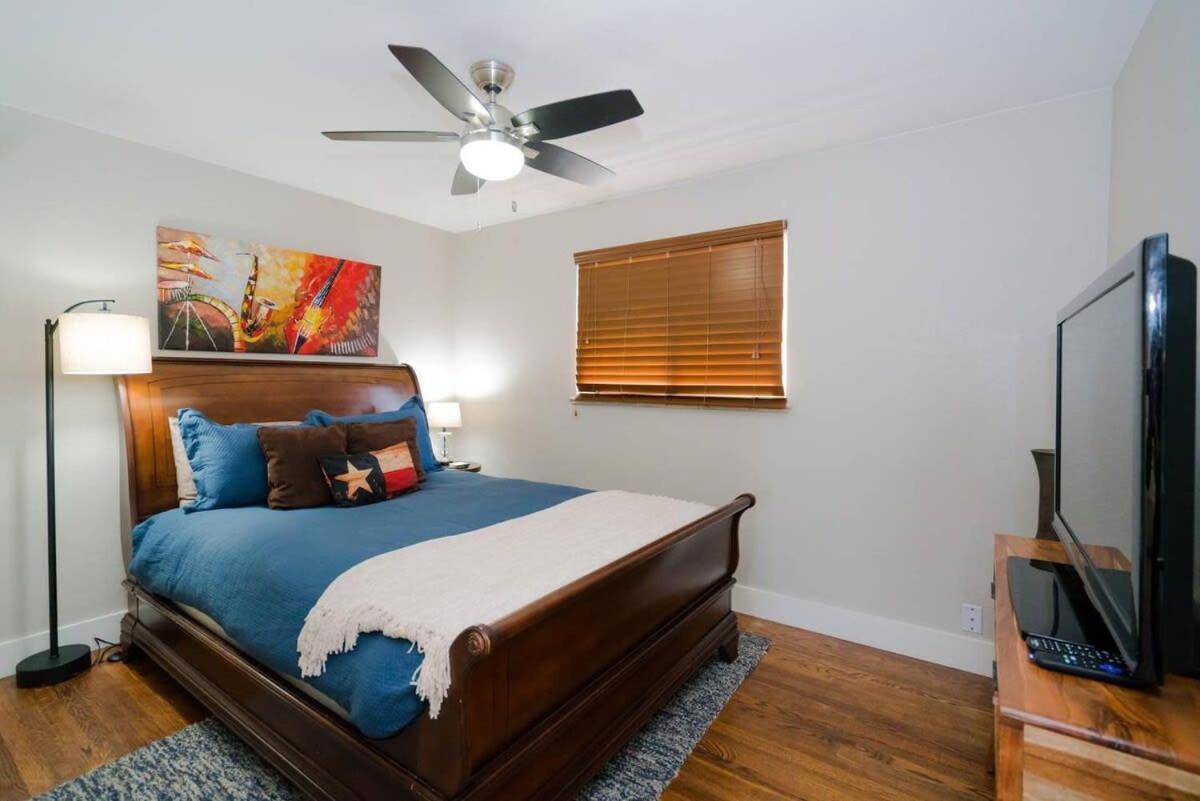 Holiday home 4-bed Gem Near Sloan's