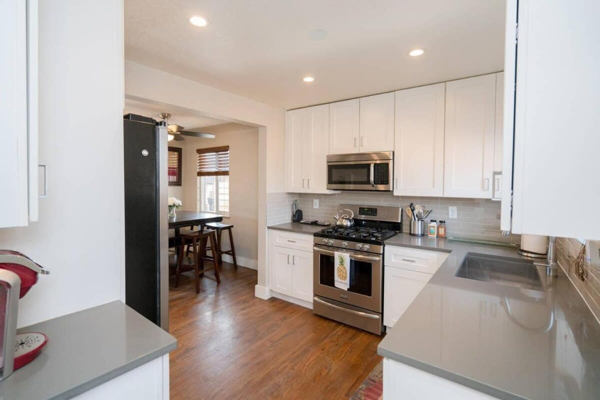 4-bed Gem Near Sloan's *