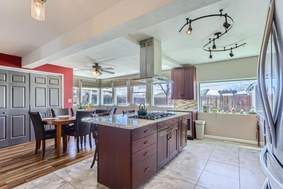3bd Family Friendly Walk To Huston * Denver