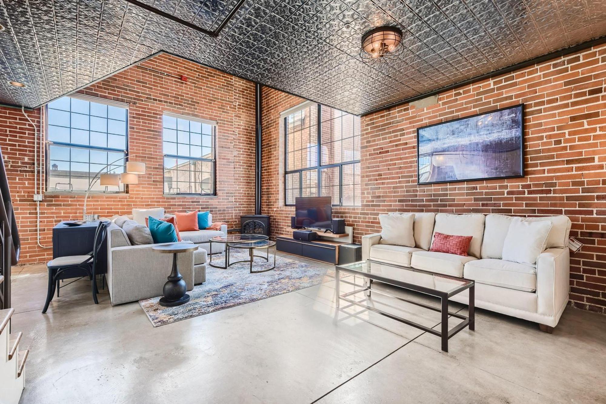 Apartment 1515 Ogden 7