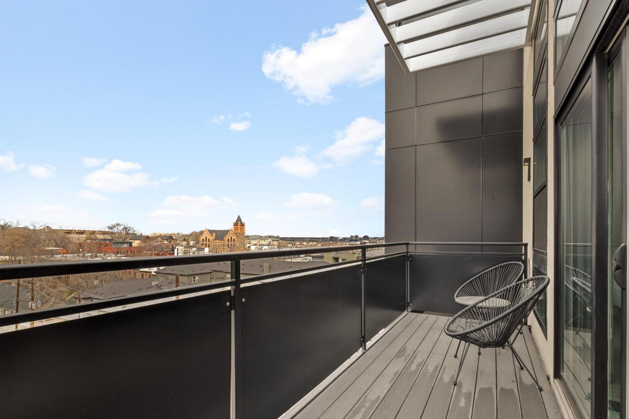 On Cloud 9 - Curated Lifestyle Loft - Zuni Lofts