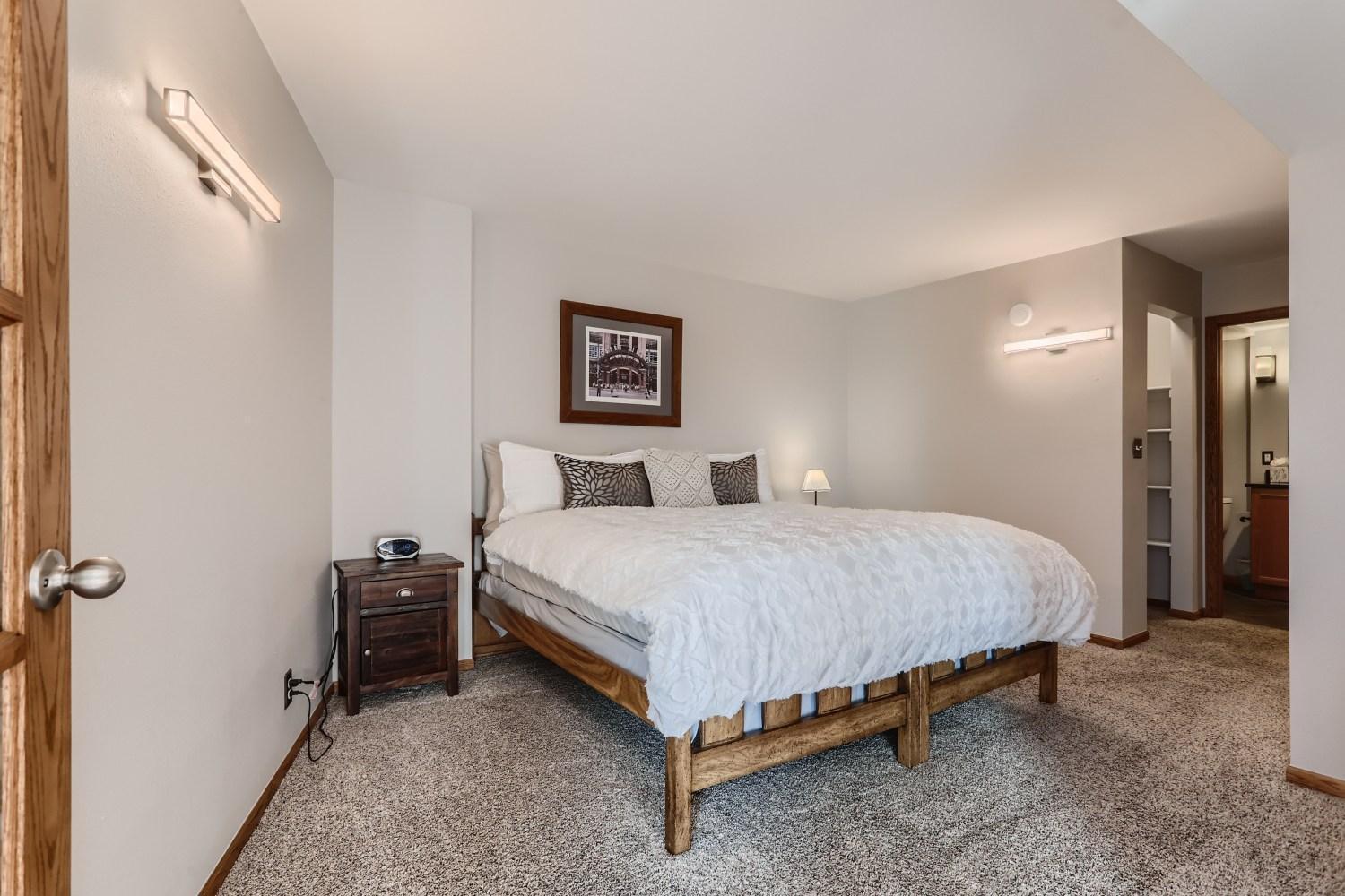 1777 Larimer 2211