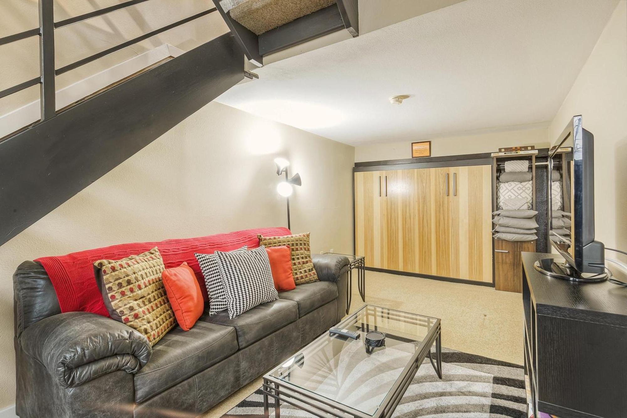 Holiday home 2193 Arapahoe St Unit 17 Denver