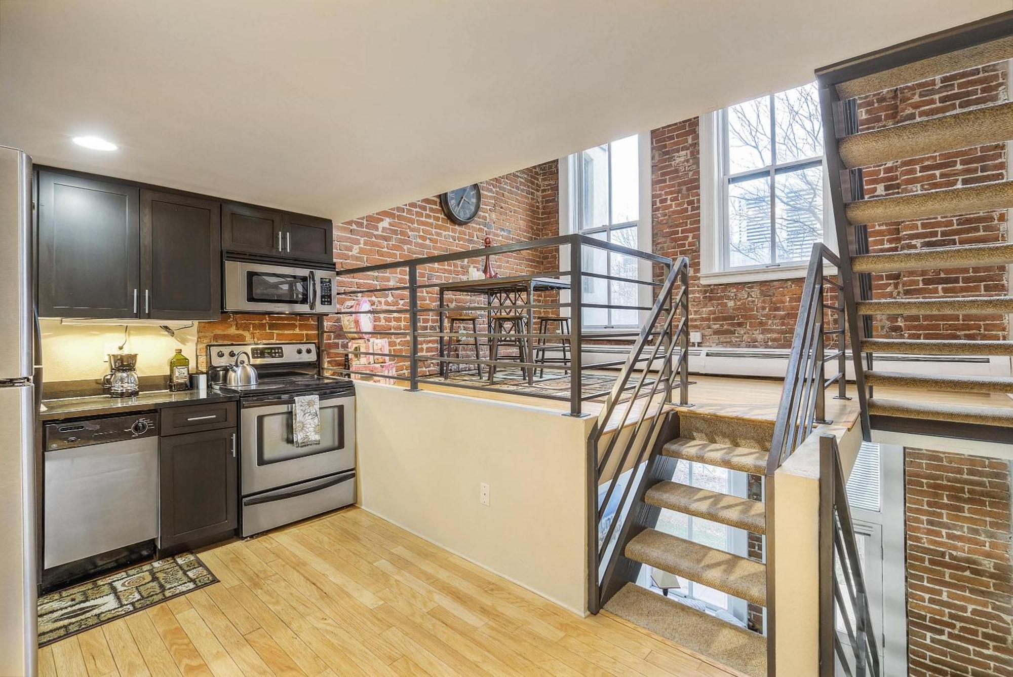 2193 Arapahoe St Unit 17