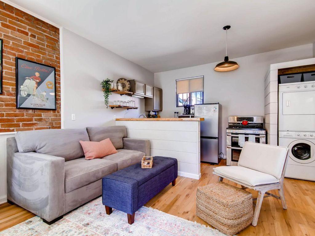 Apartment 3329 W 31st *