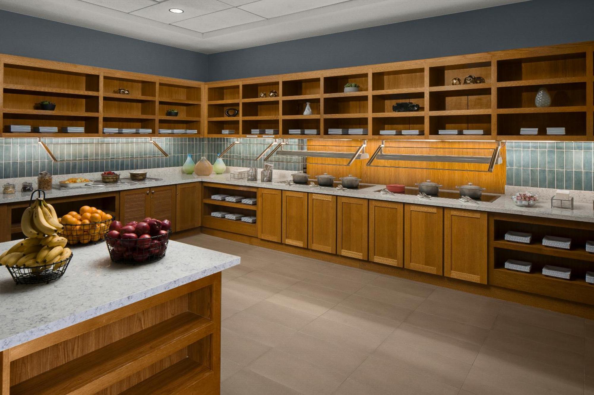 Hyatt Place Cherry Creek Hotel 3*