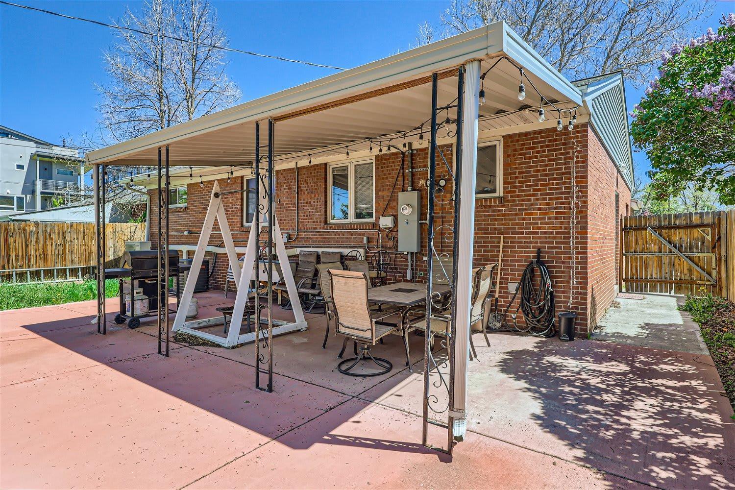Holiday home Ranch-style Retreat Walk To Light Rail Denver