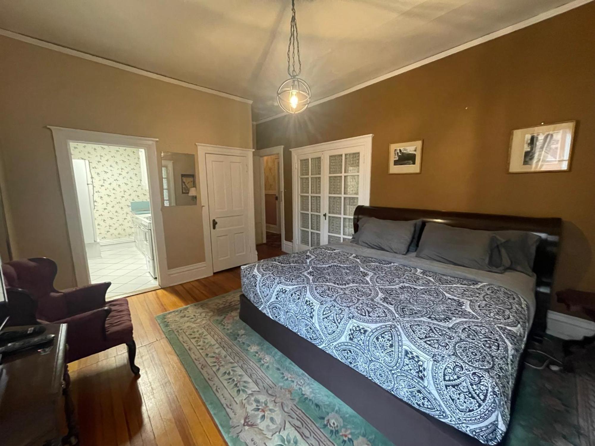 The Victorian Hotel