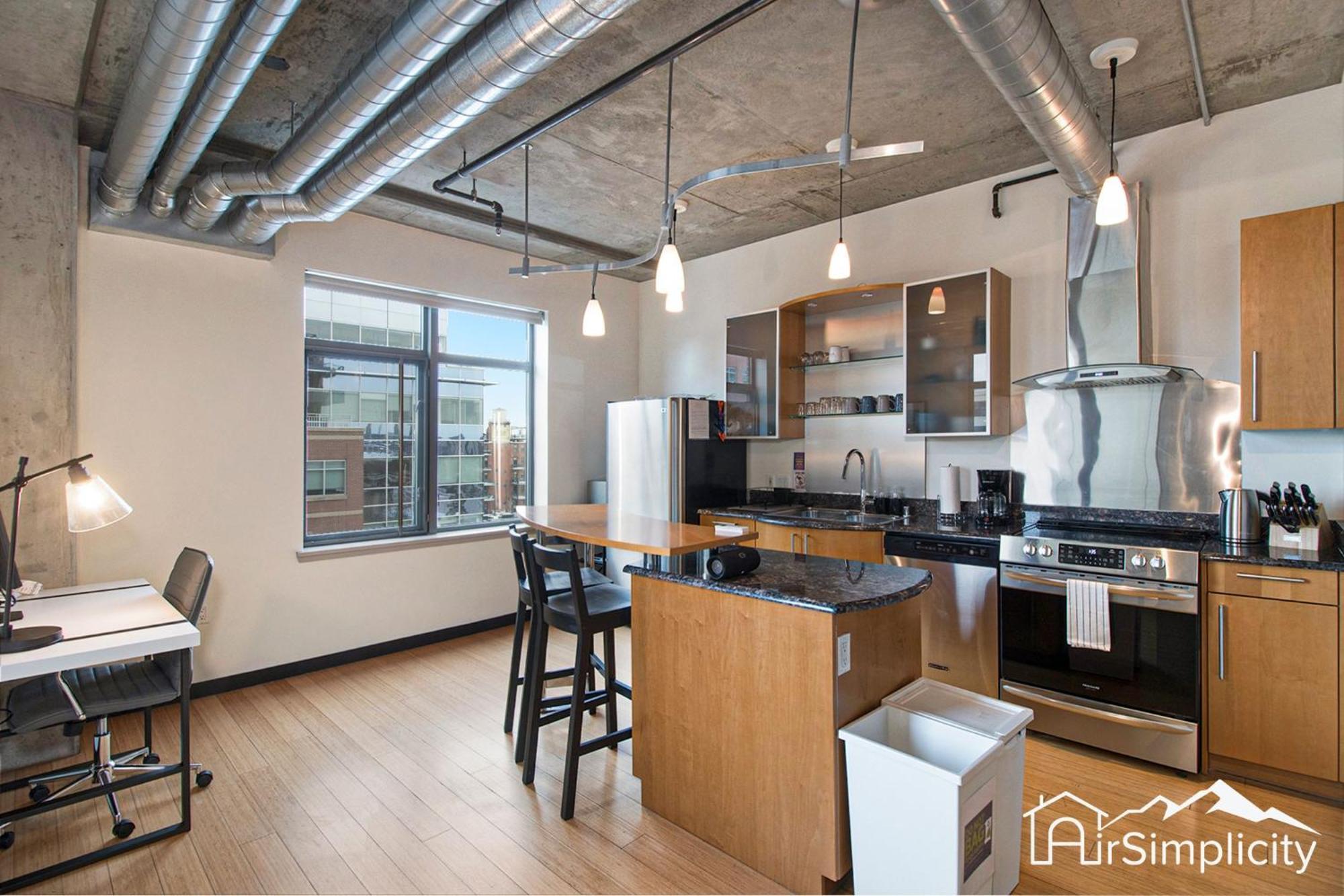 Union Station Loft Covered Parking Gym Patio