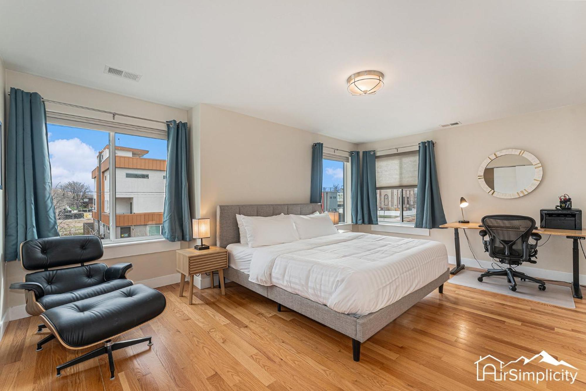 Sloan's Loft Hot Tub & Rooftop Patio Holiday home Denver