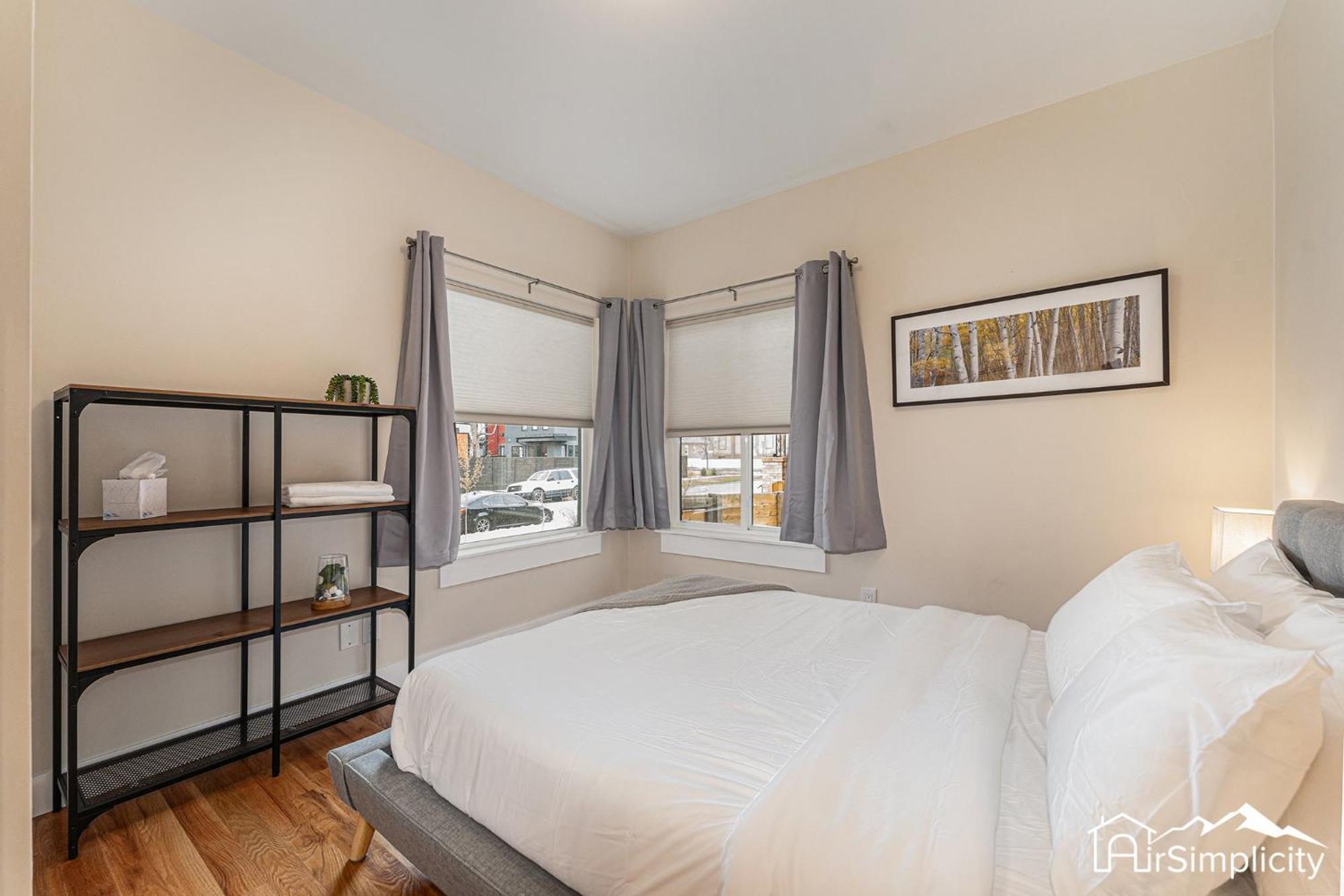 Holiday home Sloan's Loft Hot Tub & Rooftop Patio *